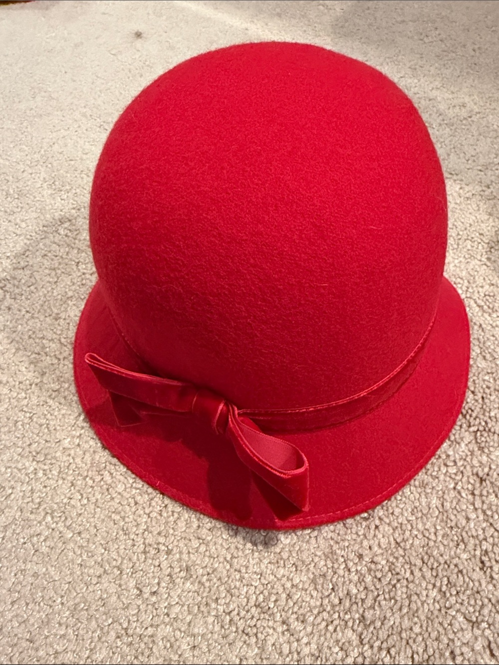 Janie & Jack Red Wool Cloche Hat with Ribbon Bow ages 6-8 years